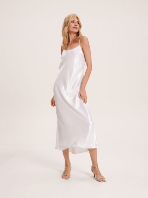 Reserved Satin viscose dress Biele | 23801OYAB