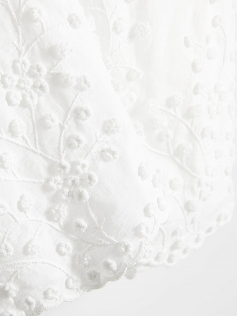 Reserved Maxi dress with embroidery detailing Ivory | 14735IKJS