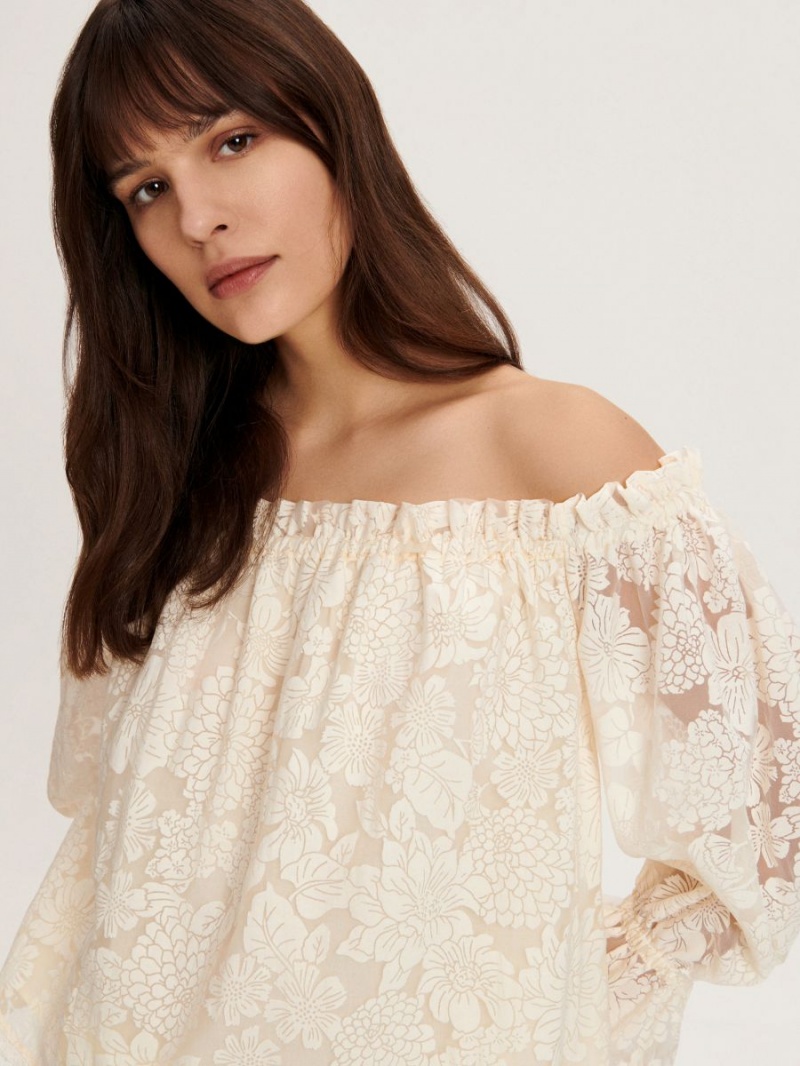 Reserved Off shoulder blouse Ivory | 35190EMHI