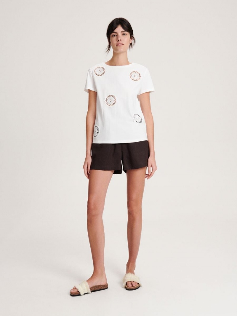 Reserved Regular fit T-shirt with appliqués Biele | 14730WLGA