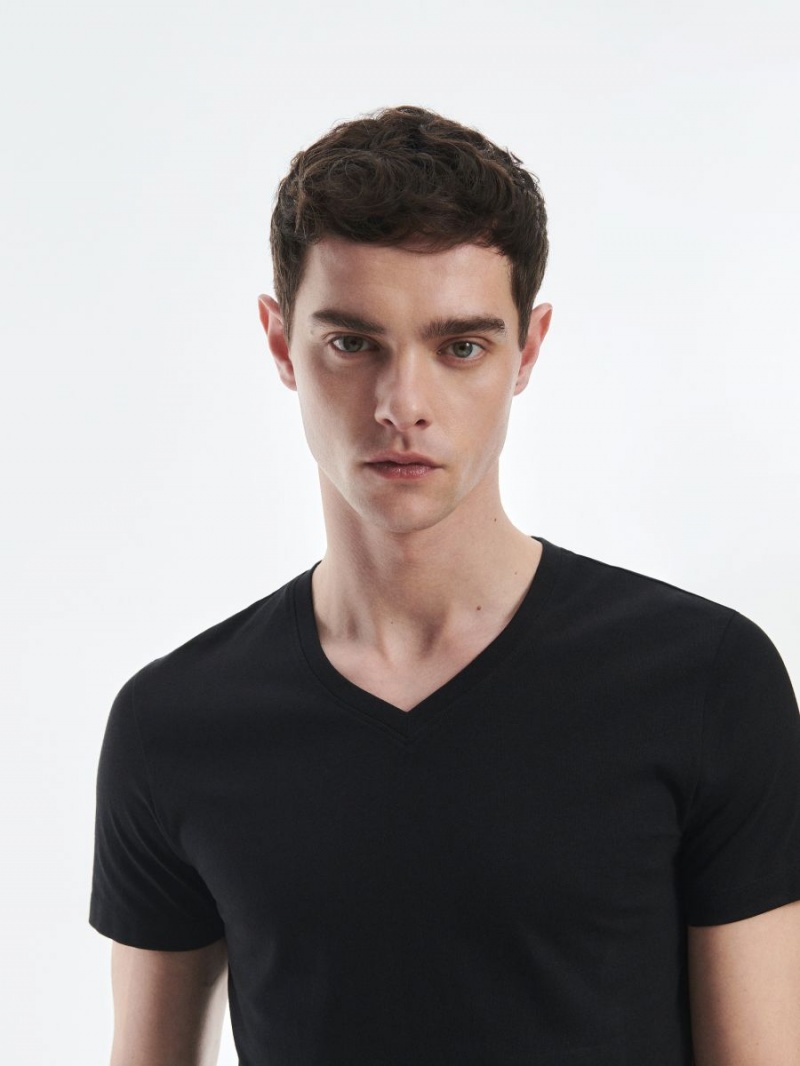 Reserved Slim fit V-neck T-shirt Čierne | 17635QWKY
