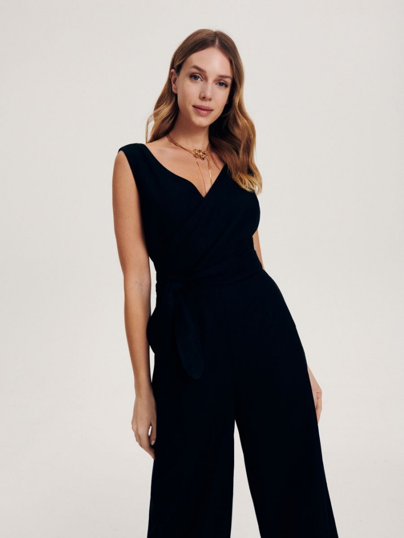 Reserved Viscose rich jumpsuit Čierne | 16850WHPE